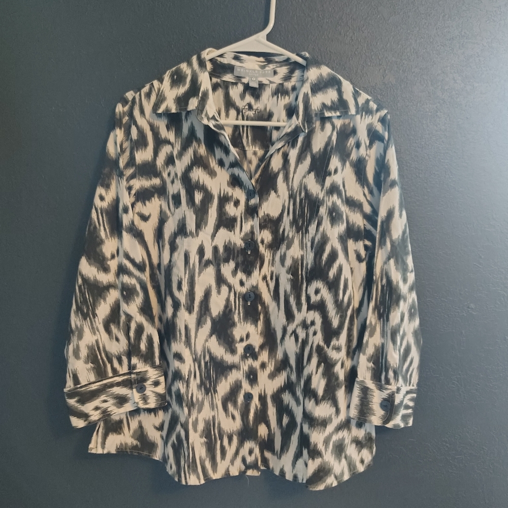 Foxcroft Women's Monochrome Grey/Greenish/ White And Black Shirt Wrinkle Free